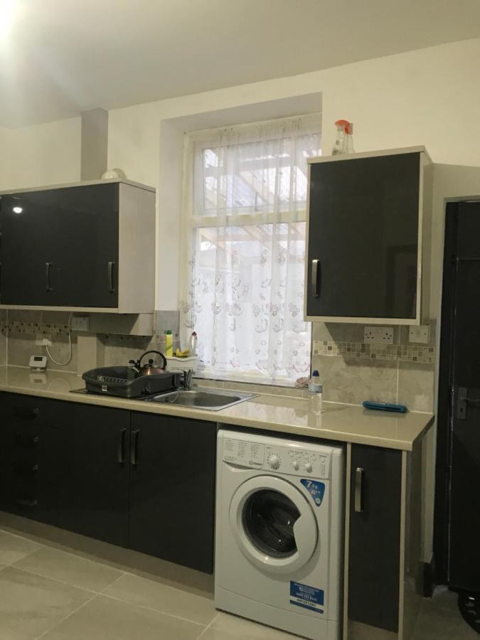 71 Travis Street Burnleyアパートメント エクステリア 写真
