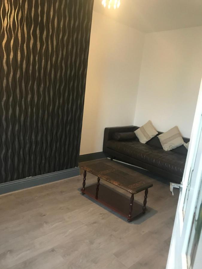 71 Travis Street Burnleyアパートメント エクステリア 写真