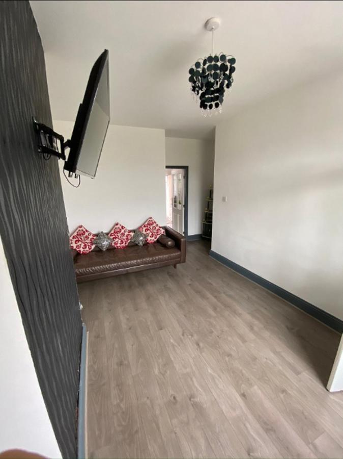71 Travis Street Burnleyアパートメント エクステリア 写真